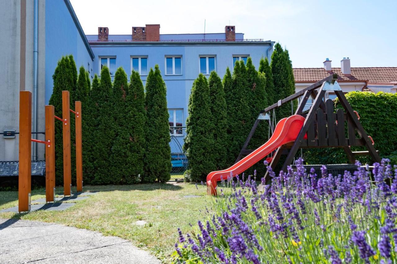 Apartmany Gulliver Mikulov Exterior photo