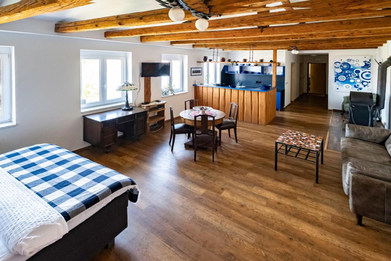 Apartmany Gulliver Mikulov Exterior photo