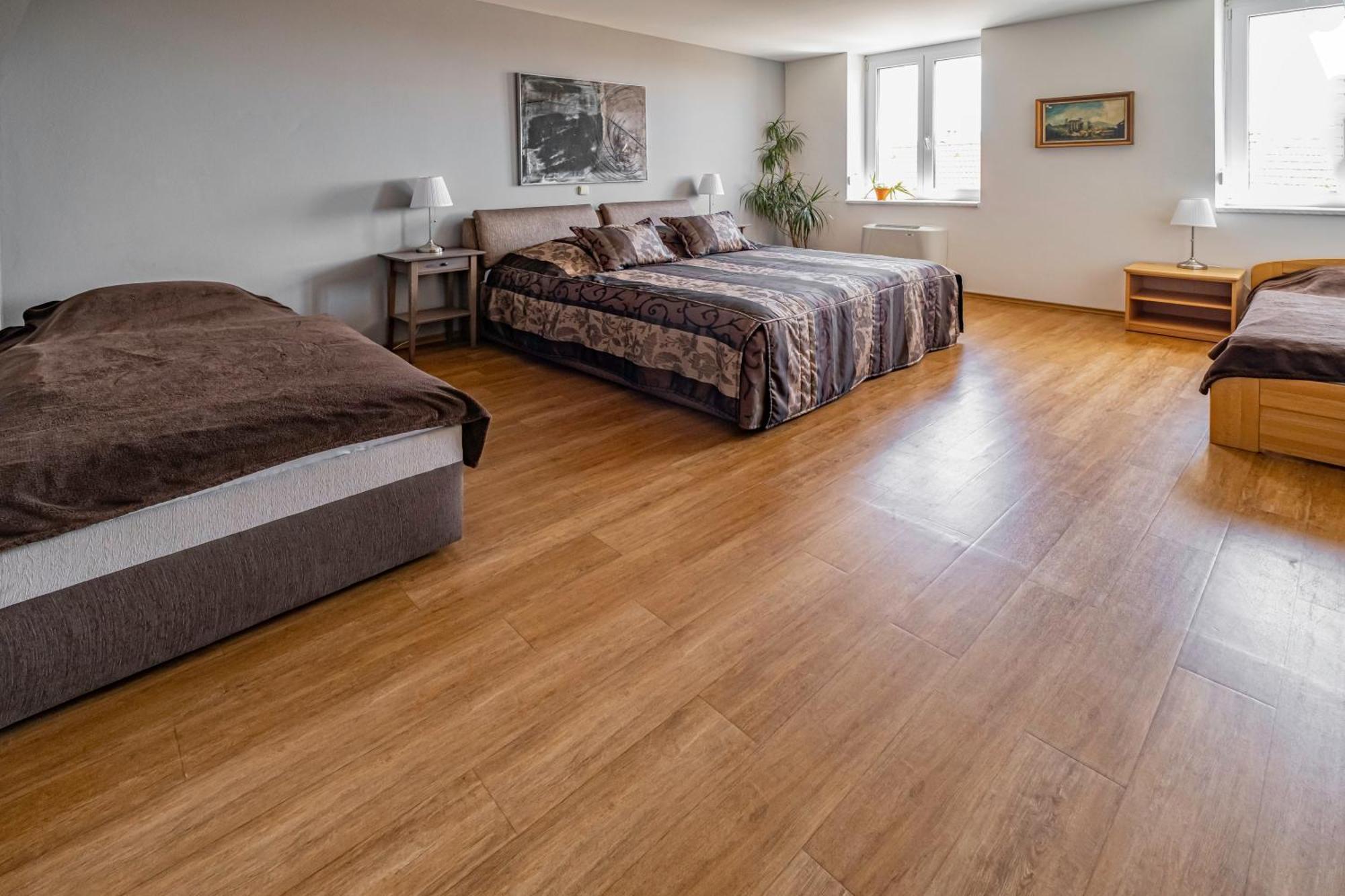 Apartmany Gulliver Mikulov Exterior photo